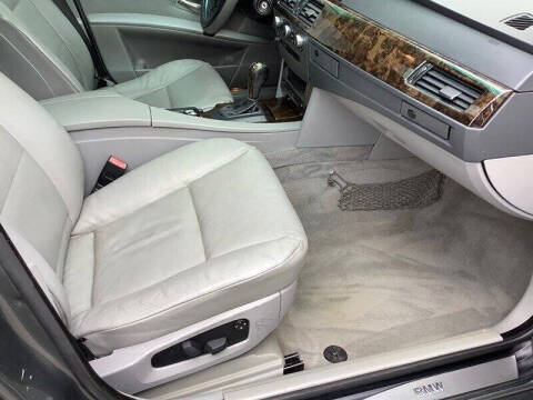 2006 BMW 5 Series 525i