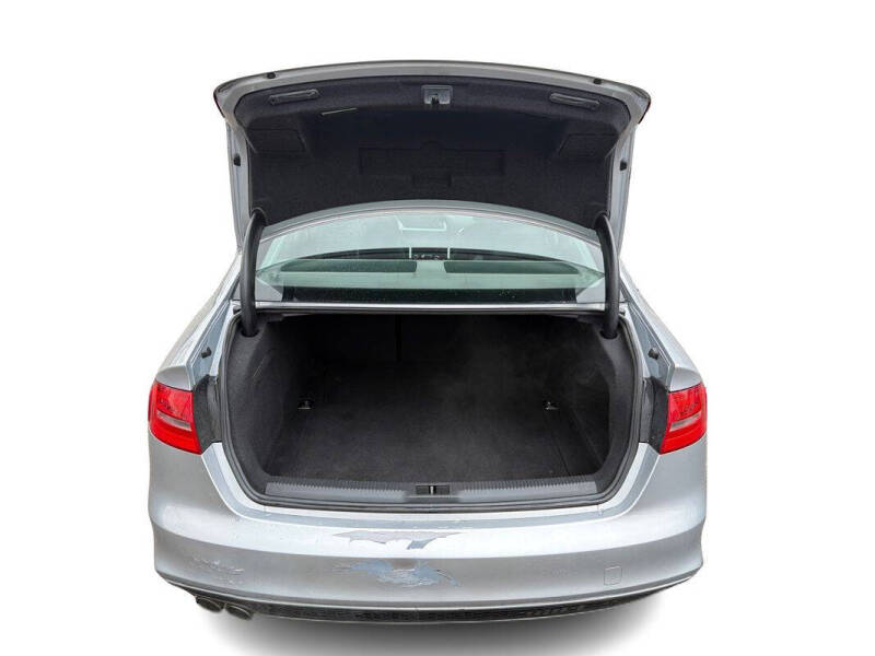 2015 Audi A4 2.0T quattro Premium