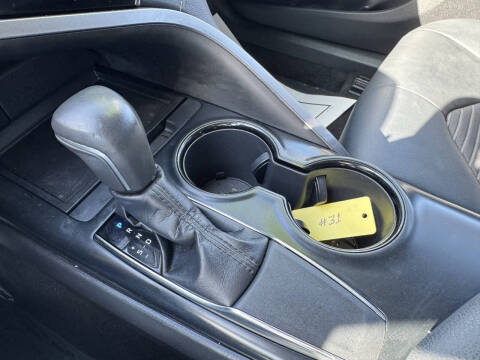 2019 Toyota Camry SE