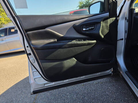 2023 Nissan Murano SV