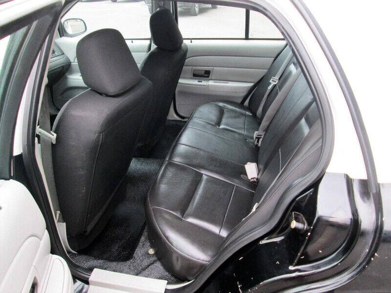 2003 Ford Crown Victoria