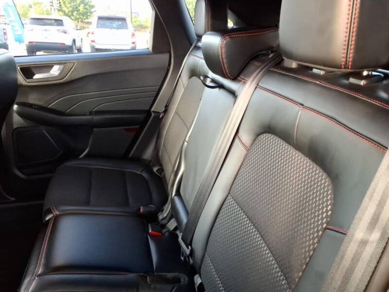 2025 Ford Escape ST-Line