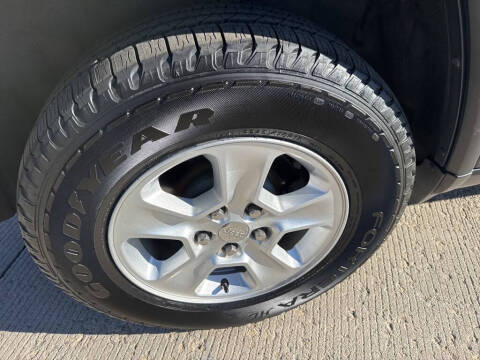 2016 Jeep Grand Cherokee Laredo