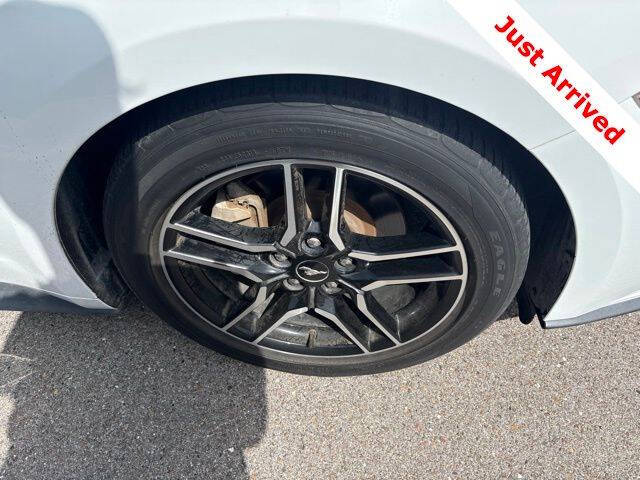 2021 Ford Mustang EcoBoost