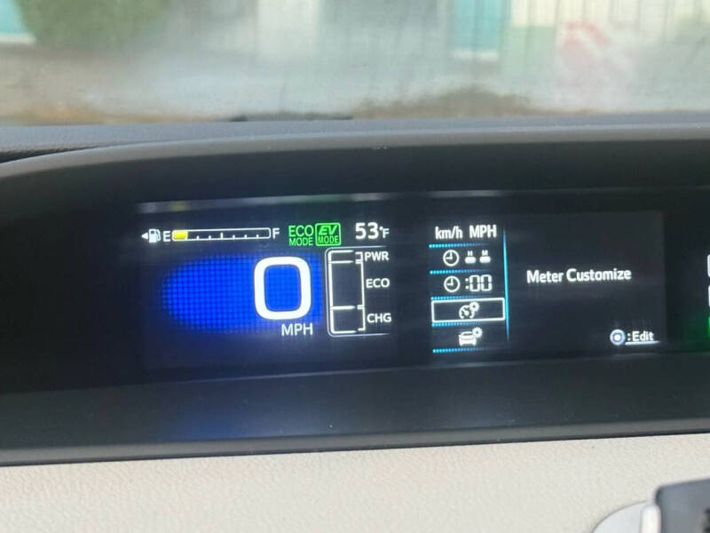 2016 Toyota Prius Two