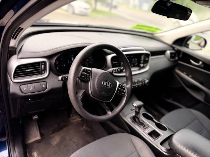 2019 Kia Sorento LX