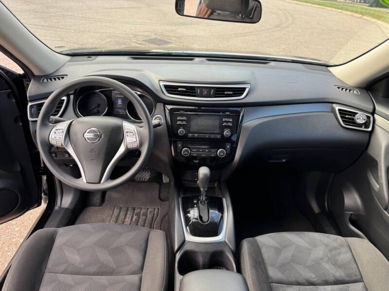 2015 Nissan Rogue SV