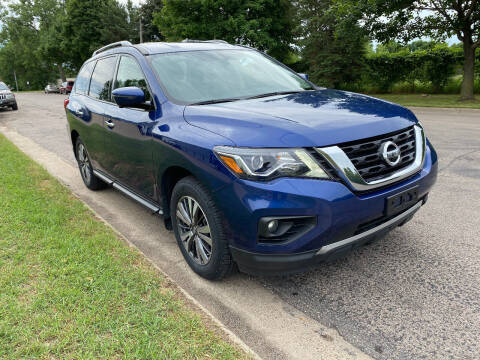 2017 Nissan Pathfinder for sale at ACE IMPORTS AUTO SALES INC in Hopkins MN