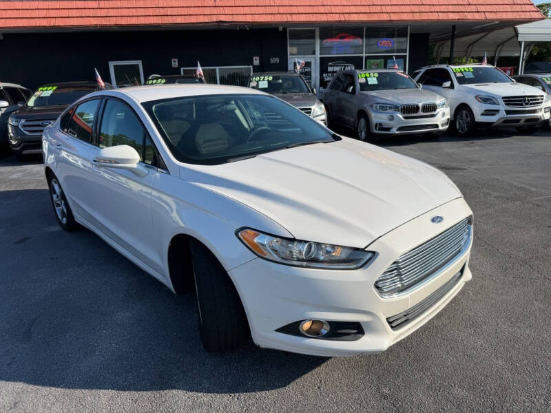 2016 Ford Fusion SE