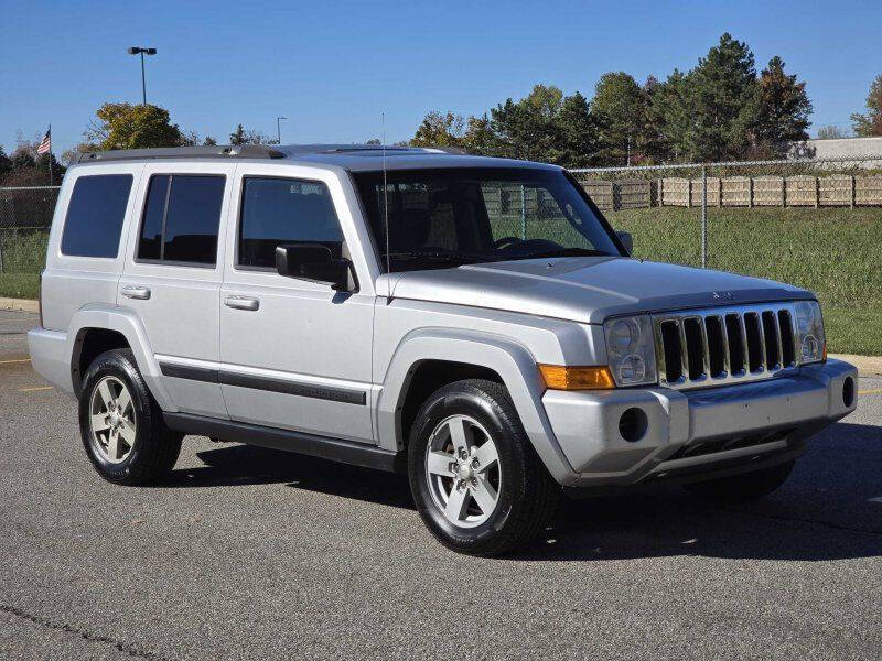 2008 Jeep Commander Sport