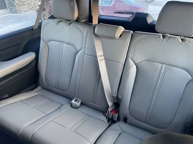 2025 Jeep Wagoneer L