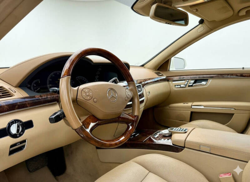 2011 Mercedes-Benz S-Class S 550 4MATIC