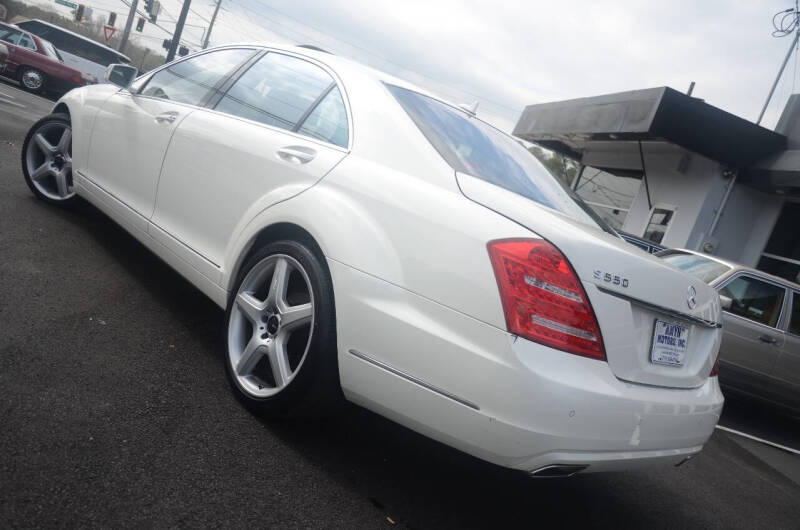 2011 Mercedes-Benz S-Class S 550