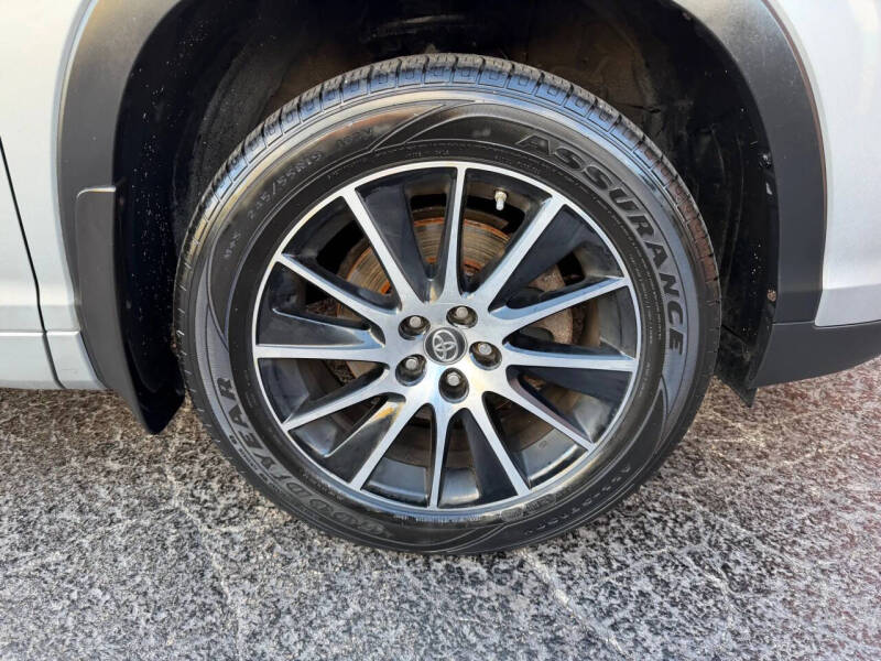 2017 Toyota Highlander