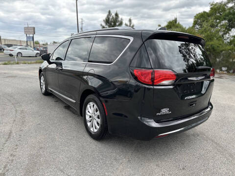 2019 Chrysler Pacifica Touring L
