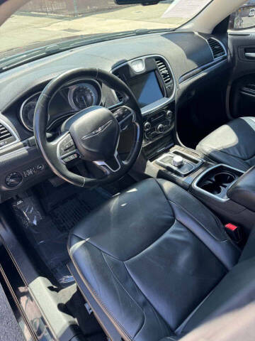 2015 Chrysler 300 Limited