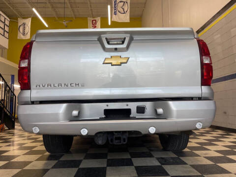 2012 Chevrolet Avalanche LTZ