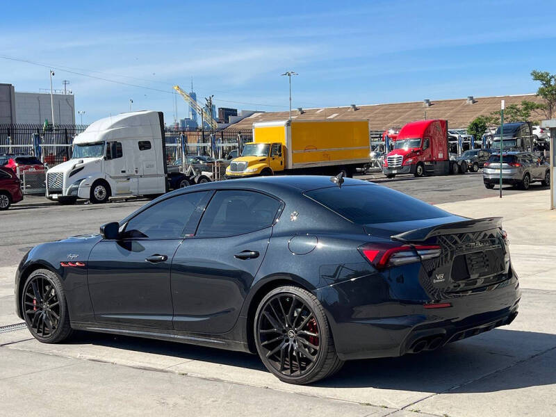 2023 Maserati Ghibli Trofeo