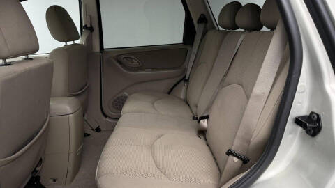 2006 Mazda Tribute s