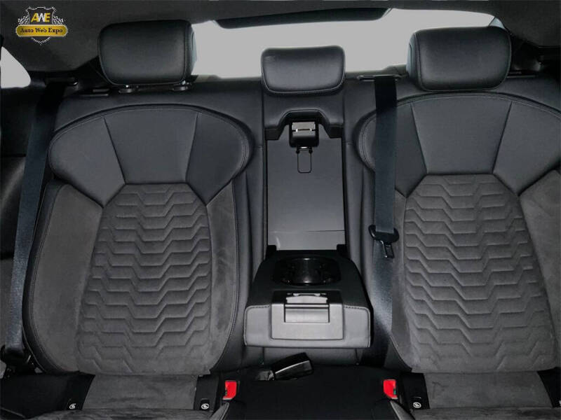 2022 Audi e-tron GT quattro Premium Plus