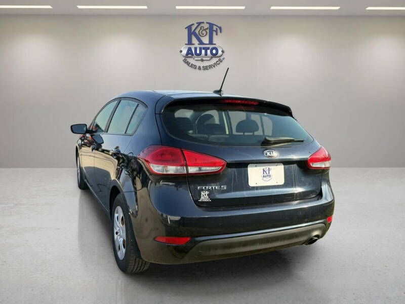 2017 Kia Forte5 LX