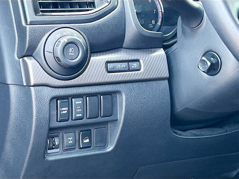 2023 Nissan Titan XD