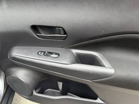 2023 Nissan Kicks S