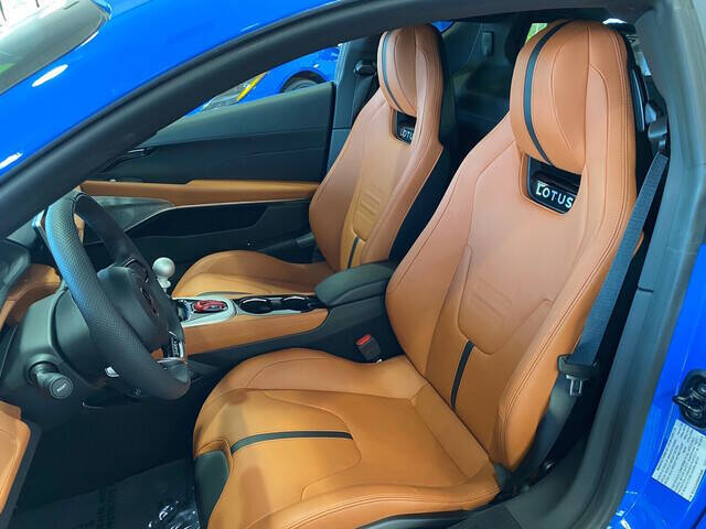 2025 Lotus Emira 18