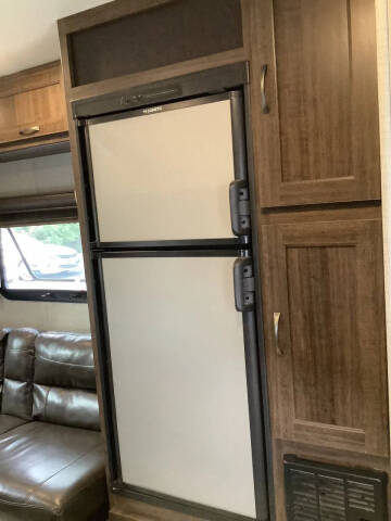 2018 Crossroads RV Zinger