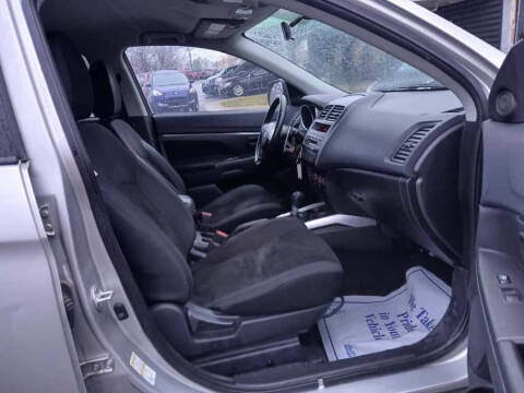 2013 Mitsubishi Outlander Sport ES