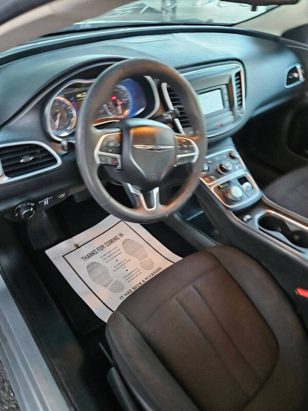 2016 Chrysler 200 Limited