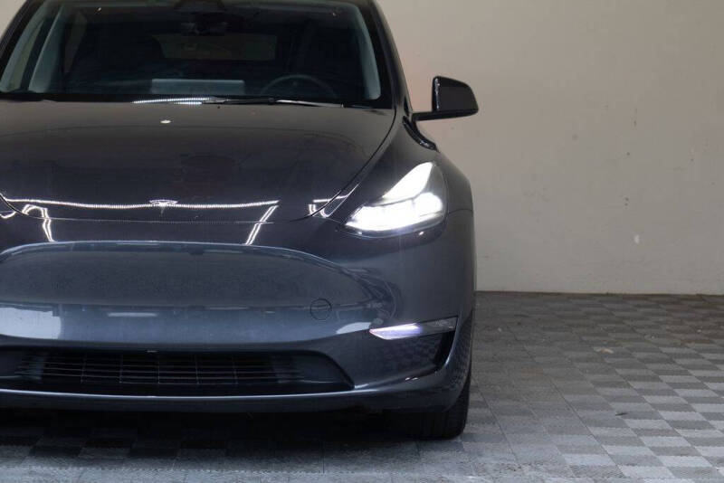 2024 Tesla Model Y Long Range