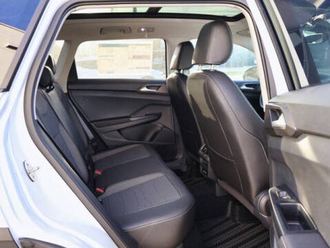 2026 Volkswagen Taos SE Black