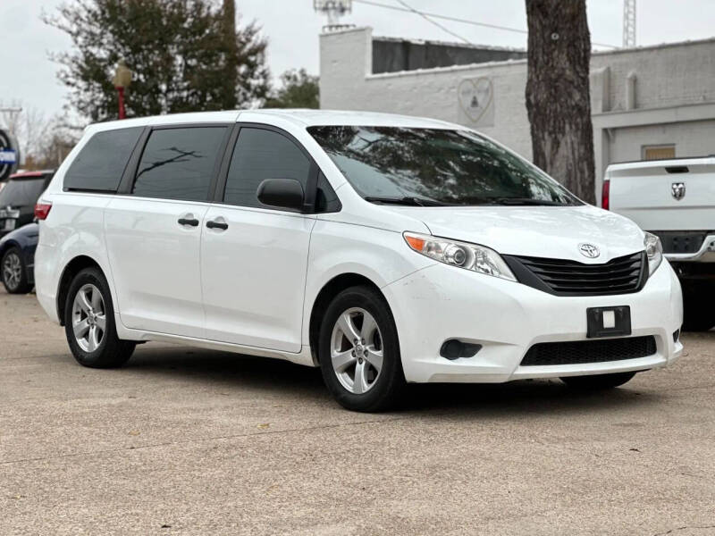 2015 Toyota Sienna L 7-Passenger