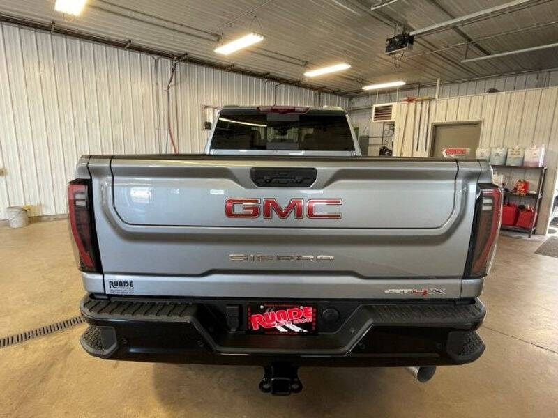 2025 GMC Sierra 2500HD AT4X