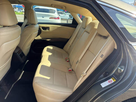 2013 Toyota Avalon XLE