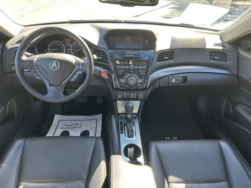 2013 Acura ILX 2.0L w/Tech