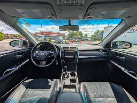 2015 Toyota Camry SE