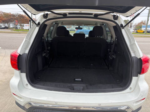 2018 Nissan Pathfinder SV