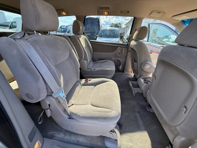 2006 Toyota Sienna