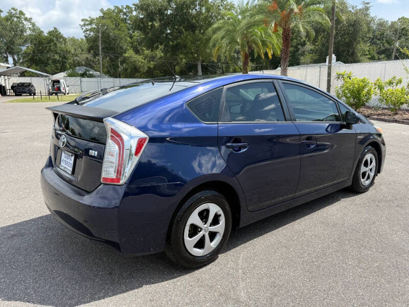 2014 Toyota Prius Two
