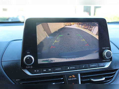 2021 Nissan Altima 2.5 SV