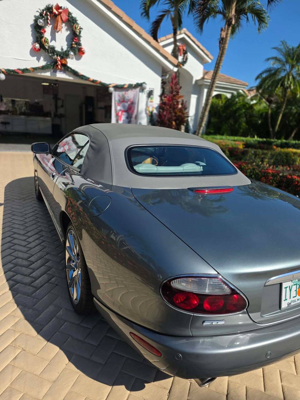2006 Jaguar XK-Series XK8 2dr Convertible - Zircon Metallic exterior view 4