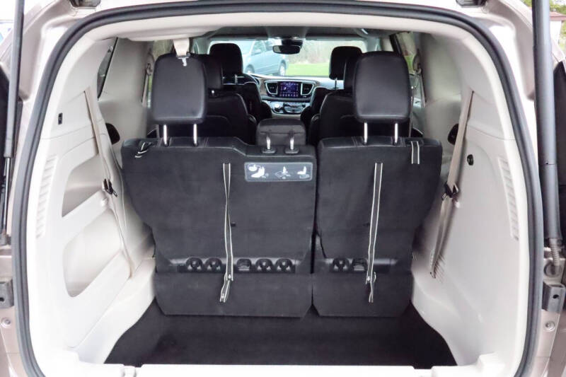 2018 Chrysler Pacifica Touring L Plus