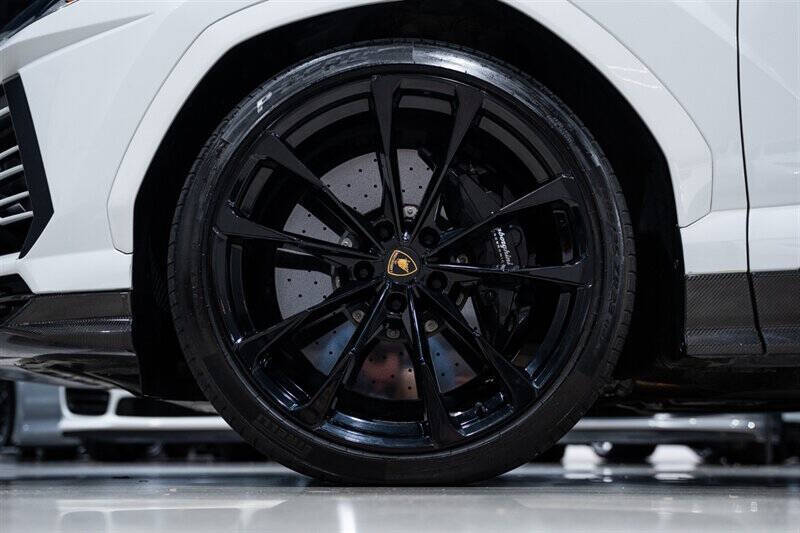 2022 Lamborghini Urus