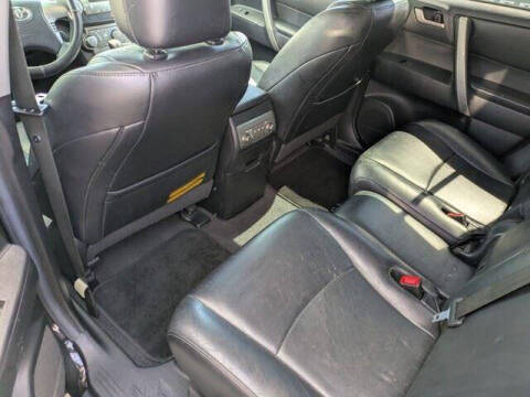2012 Toyota Highlander SE