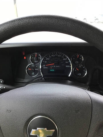 2025 Chevrolet Express 2500