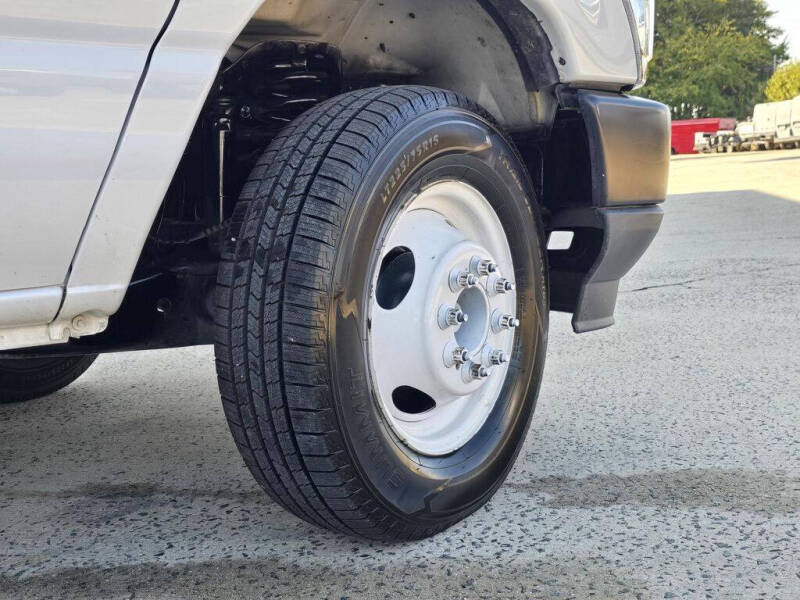 2021 Ford E-Series E-450 SD