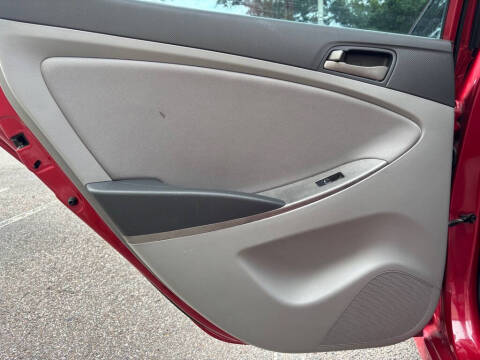 2017 Hyundai Accent SE