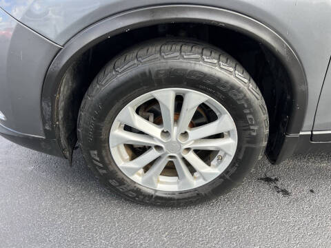 2015 Nissan Rogue SV